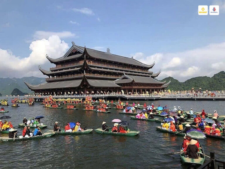 hinh anh chua tam chuc ha nam