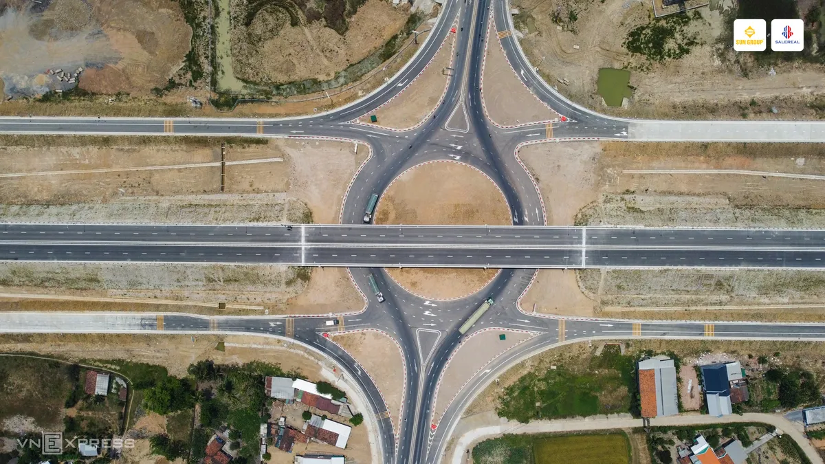 hinh anh nut giao cao toc van phong nha trang